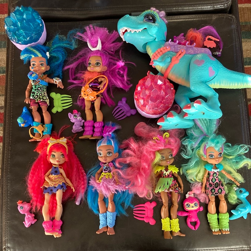 Lot of Cave Club dolls